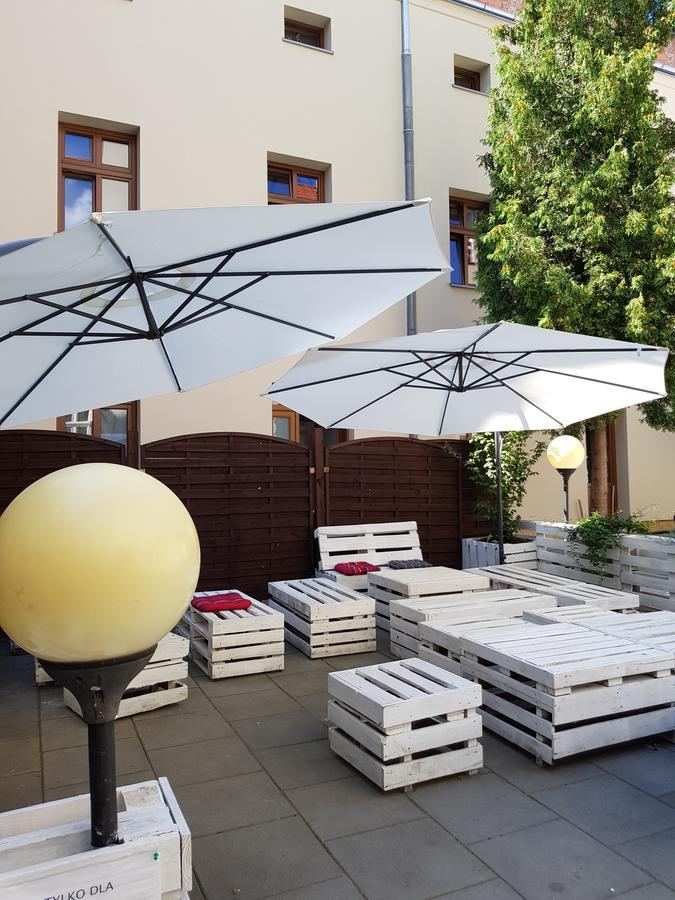 W Pałacu Hotel apartamentowy *